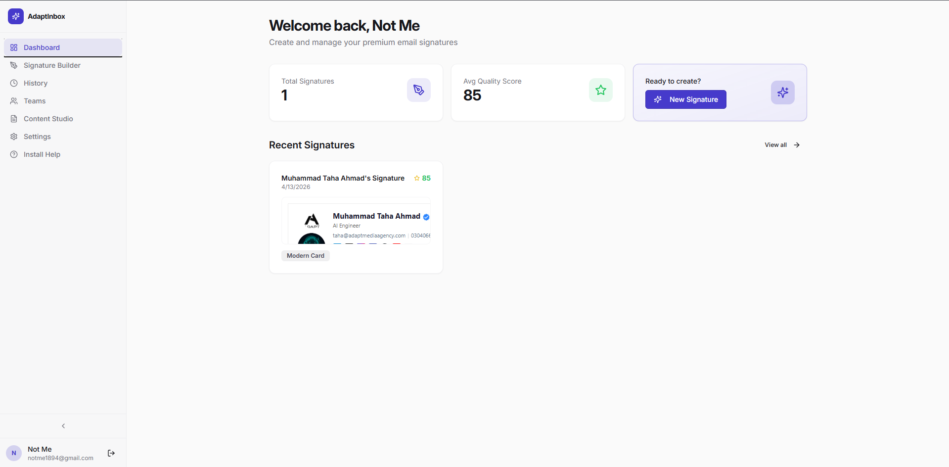 Signature builder — drag-and-drop signature creator with dynamic fields, CTA banners, and brand controls